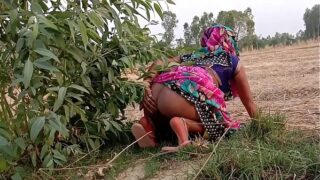 Ooty Aunty Sex - Ooty pen kutha vaithu oombi vinthu kudikum sexy video